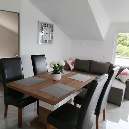 Ivano Apartament Krnica
